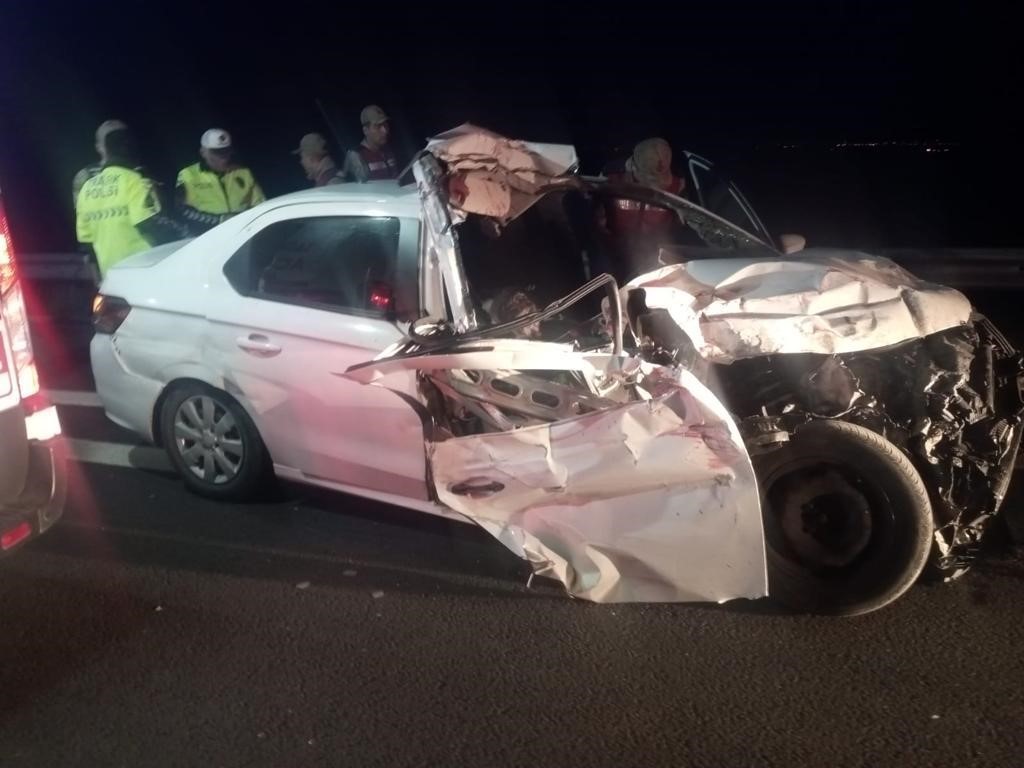  Hatay'ın Erzin ilçesinde meydana gelen kaza, gece saatlerinde Kısık mevkiinde gerçekleşti. 