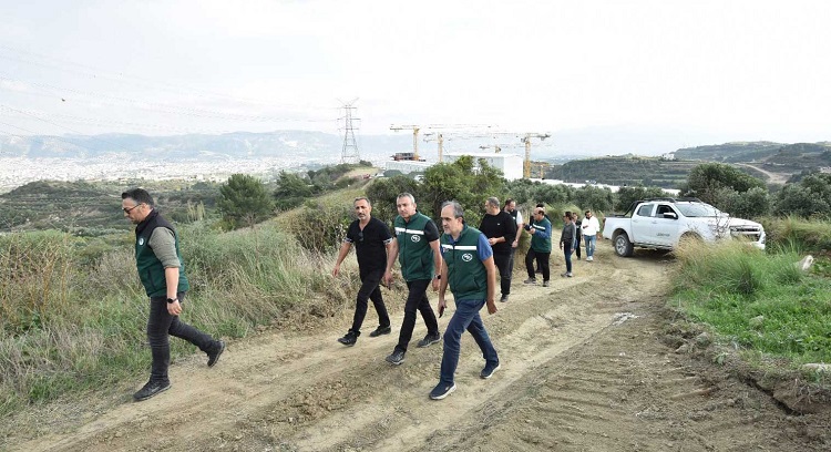 Devlet Su İşleri (DSİ), depremin etkilediği Hatay'da yerleşim alanlarının yeniden inşası için içme ve kullanma suyu gereksinimini karşılamak amacıyla saha çalışmalarına başladı.