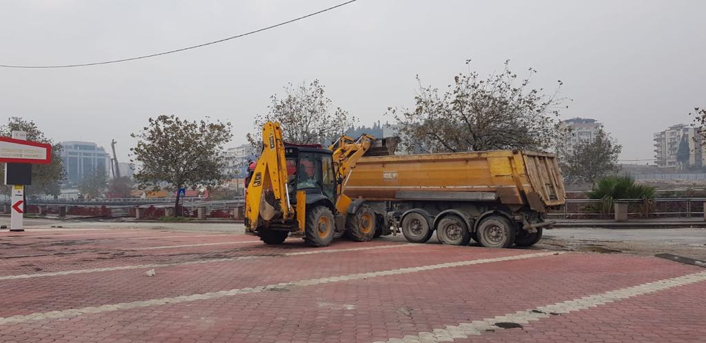 Antakya Belediyesi Temizlik İşleri Müdürlüğü ekiplerinin şehir genelinde yürüttüğü çalışmalar nedeniyle Başkan İzzettin Yılmaz ve belediye ekiplerine vatandaşlardan teşekkür geldi.