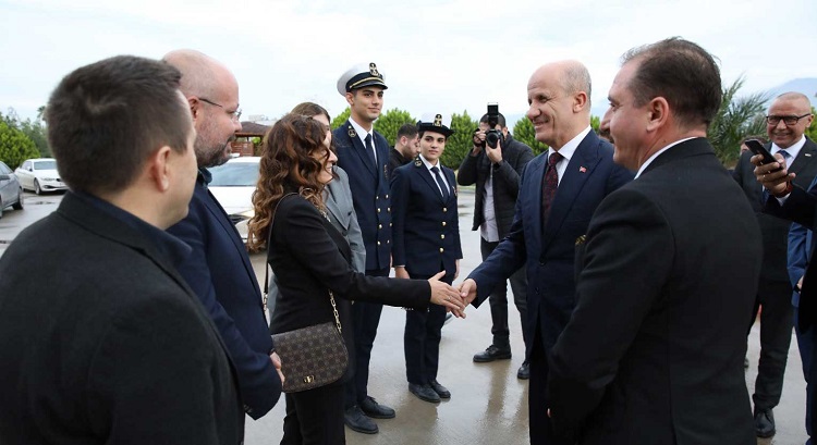 Yükseköğretim Kurulu (YÖK) Başkanı Prof. Dr. Erol Özvar, Mustafa Kemal Üniversitesi (MKÜ)'nin Akademik Atama, Yükselme ve Akademik Başarı Töreni'ne katılmak üzere Hatay'a geldi. 