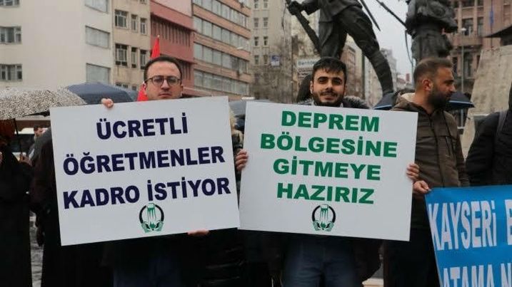 6 Şubat Depremi nedeniyle 11 ilde eğitim ve öğretim kurumlarının zarar görmesiyle açıkta kalan özel sektör öğretmenleri devletten şartsız kadro bekliyor.