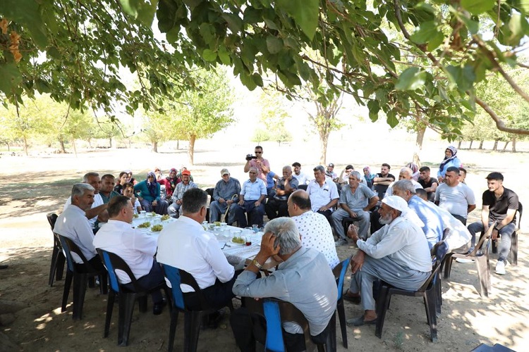 Lütfü Savaş, iktidarın 8 yıl önce yapılacağı sözünü verdiği Amanos Tüneli’nin akıbetini irdelerken, İskenderun’un il olmasıyla ilgili tavrını da bir kez daha ortaya koydu.