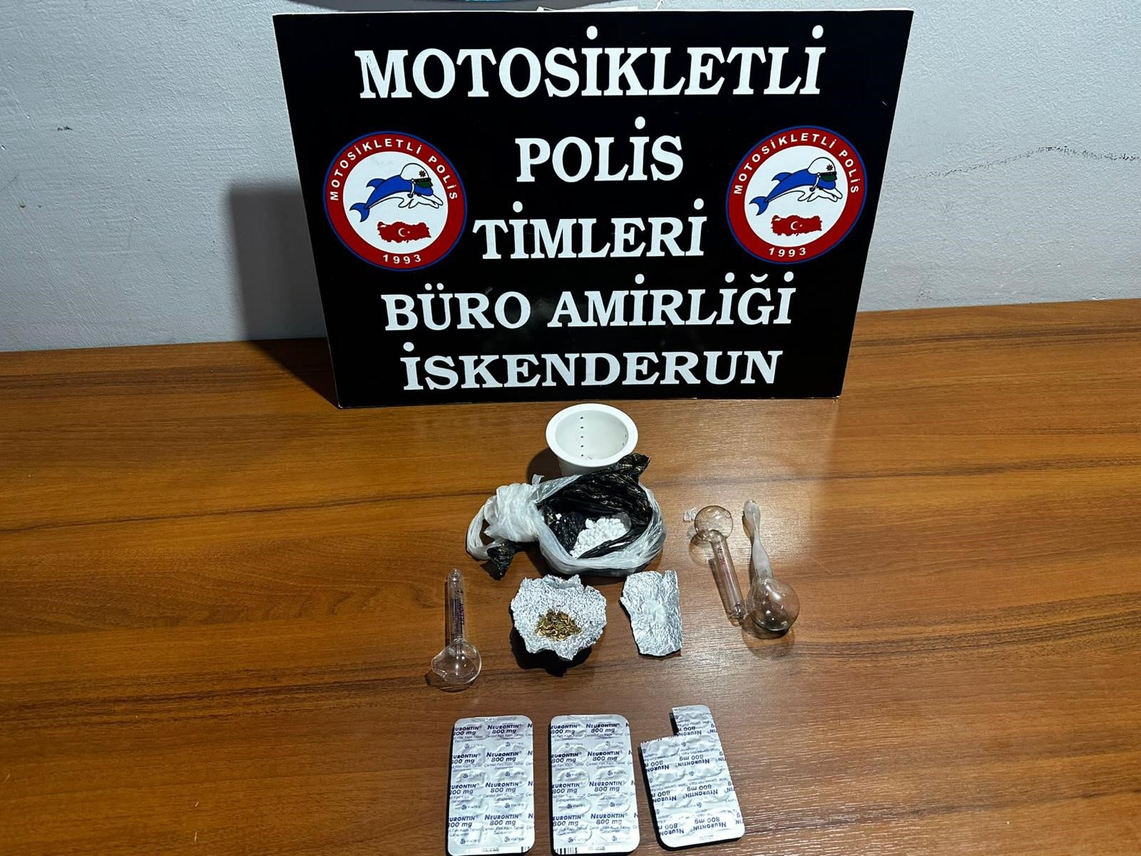 Hatay’ın İskenderun ilçesinde yapılan asayiş operasyonunda 6 şahıs gözaltına alındı.