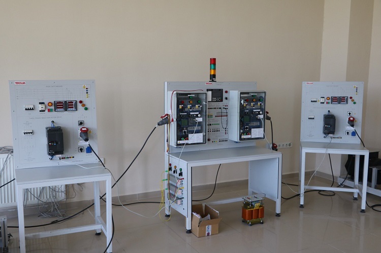 İskenderun Teknik Üniversitesi(İSTE)’nde Atakaş Şirketler Grubu Yönetim Kurulu Başkanı Recep Atakaş’ın katkılarıyla hazırlanan Elektroteknik Laboratuvarı’nın açılışı törenle gerçekleşti.