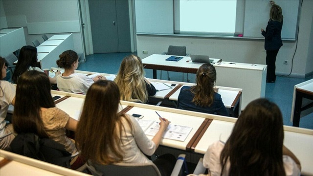 YÖK, 6 Şubat depremlerinden etkilenen Hatay dahil 4 ildeki üniversitelerde öğrenim gören öğrencilere talepleri halinde devlet üniversitelerinde özel öğrencilik hakkı verilmesini kararlaştırdı.