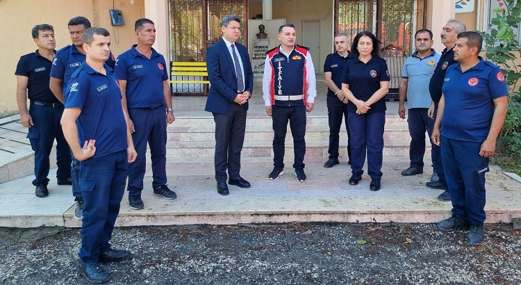 Hasan Gökpınar, İtfaiyecilik Haftası kapsamında Hatay Büyükşehir Belediyesi Arsuz İtfaiye Amirliği'ni ziyaret ederek, yangınla mücadelede özverili çalışmalar yürüten itfaiye ekiplerine teşekkür etti