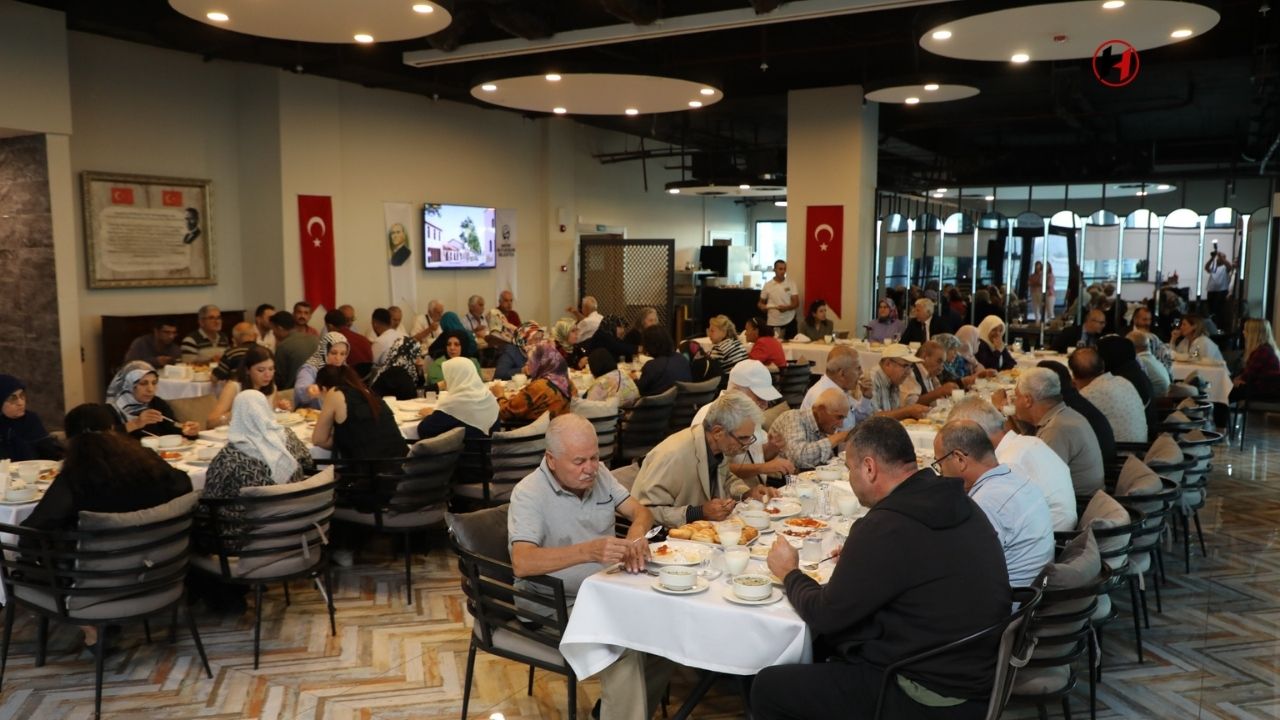 Hatay Büyükşehir Belediyesi'nden Dünya Yaşlılar Günü'nde Özel Etkinlik