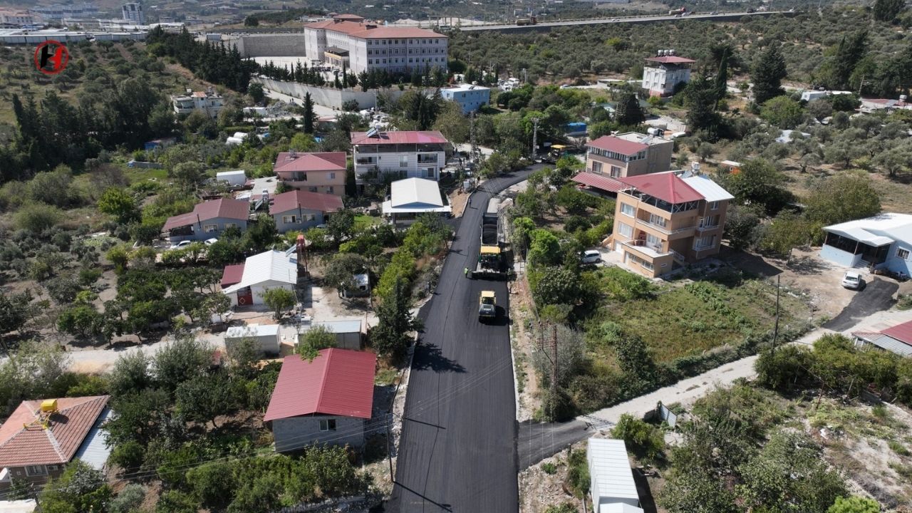 HBB, Trafik Güvenliğini Artırmak İçin Yol Yenileme Çalışmalarını Sürdürüyor