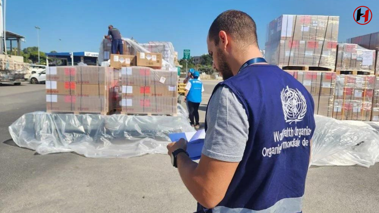 Hatay Büyükşehir Belediyesi, Başkan Mehmet Öntürk’ün talimatıyla il genelinde başlatılan yol yapım, bakım-onarım ve modernizasyon çalışmalarına hız verdi.