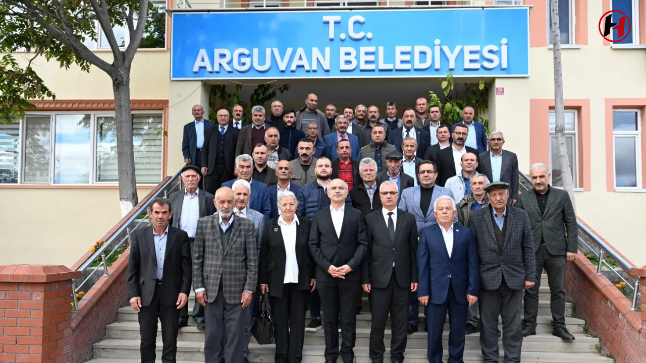 Malatya Büyükşehir Belediye Başkanı Sami Er Arguvan'da, Proje ve Yatırımlar Hakkında Bilgi Verdi