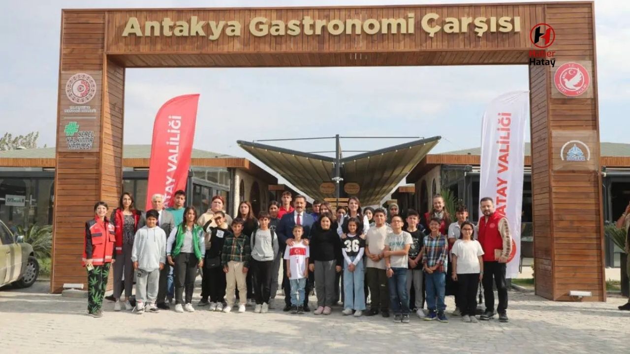 Antakya Gastronomi Çarşısı, "Yüreğimizdeki Işık" Projesi ile Çocukların Renkli Dünyasına Açıldı