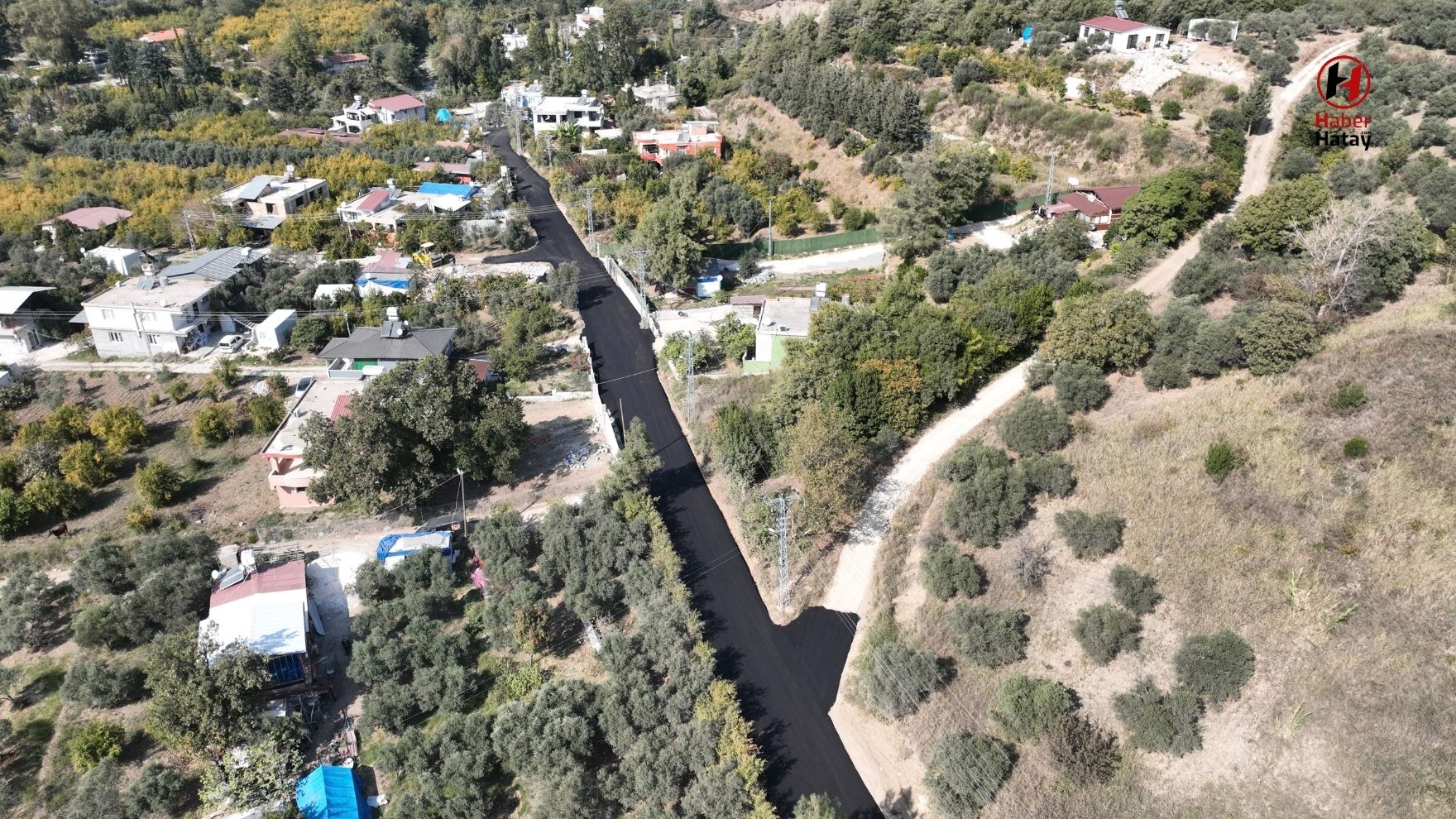 Hatay Büyükşehir Belediyesi'nden Defne'de 2500 Metrelik Yeni Yol Çalışması