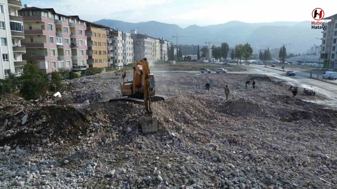 Hatay'daki İş Makinesi Operatörlerinden Maaş Açıklaması