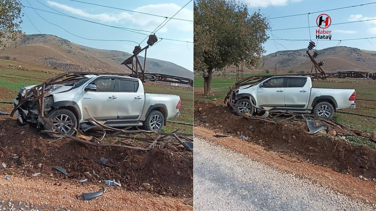 Hatay Kırıkhan'da Kontrolünü Kaybeden Sürücü Elektrik Direğine Çarptı