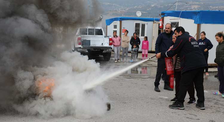 Hatay Büyükşehir Belediyesi İtfaiyesi, 2023’te 20 bin 572 olaya müdahale etti. Yangından kurtarmaya, eğitimden tatbikatlara her alanda 7/24 hizmet sunuyor.