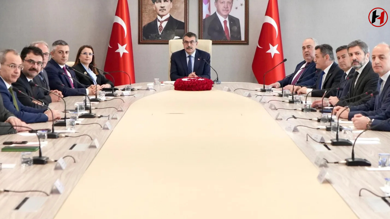 Milli Eğitim Bakanı Yusuf Tekin Bartın'da Eğitim Yatırımlarını Değerlendirdi