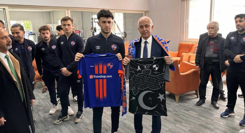 CHP İskenderun Belediye Başkan Adayı Av. Mehmet Duduoğlu, TFF 2. Lig temsilcimiz İskenderunspor’u ziyaret etti.