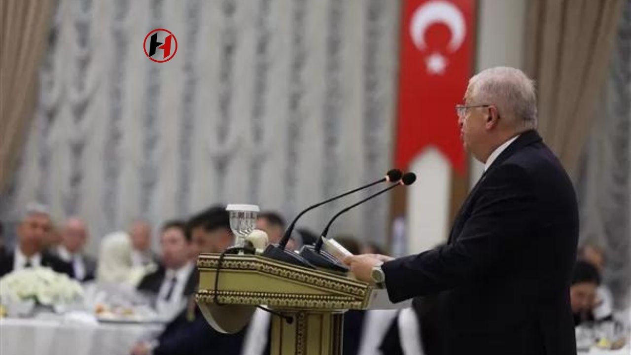 Milli Savunma Bakanı Yaşar Güler, Şehit Aileleri ve Gazilerle İftarda Buluştu