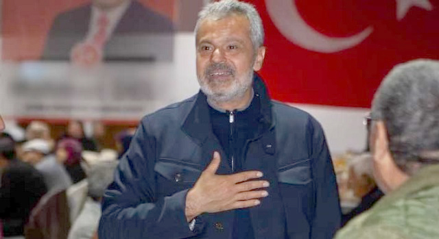 AK Parti Hatay İl Başkanlığı, 31 Mart Mahalli İdareler Seçimi'nde Hassa Belediye Başkanı seçilen Selahattin Çolak'ı, konuşmasında Alevileri hedef alan sözleri nedeniyle disiplin kuruluna sevk etti.