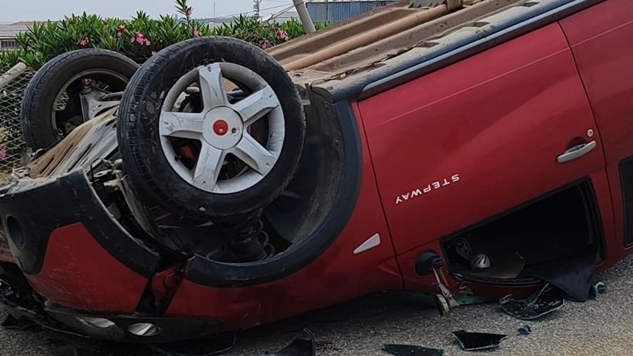 Antakya'da feci kaza!  Ters dönen otomobilin sürücüsü yaralandı