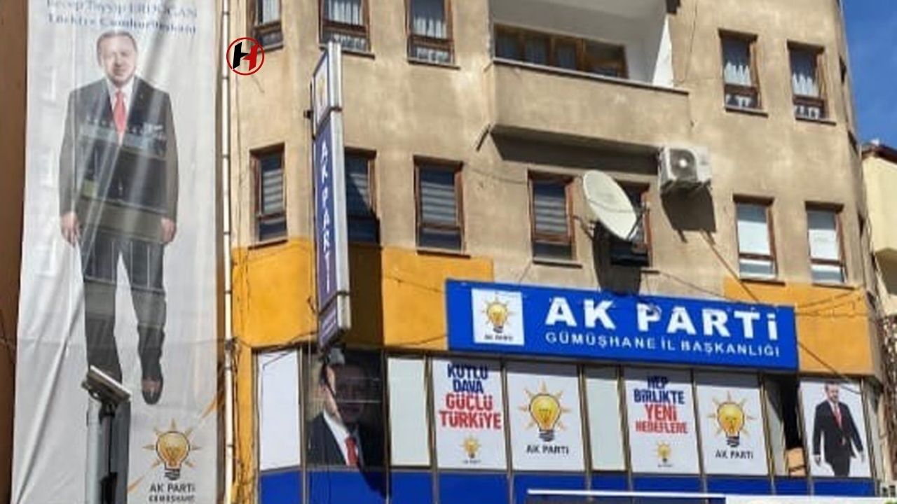AKP Gümüşhane İl Başkanlığı 23 Yıllık Binasını Boşaltıyor: Kira Sorunu ve Milyonluk Satış İlanı