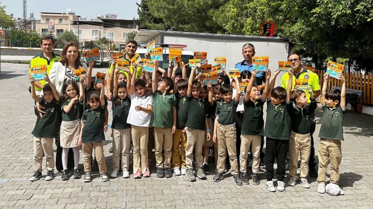 Belen'de Miniklere Trafik Eğitimi: Polisler Geleceğin Sürücülerini Bilinçlendirdi