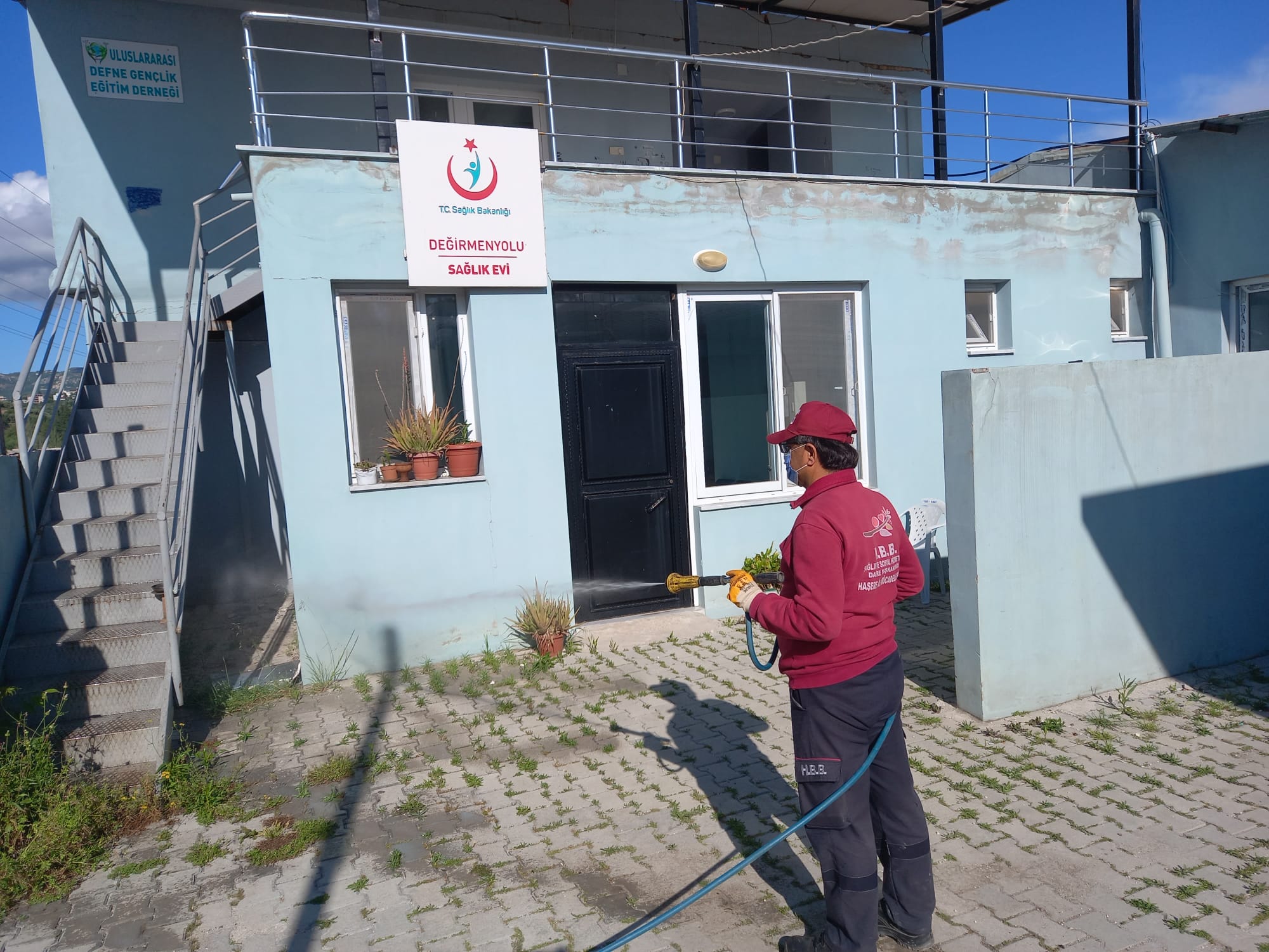 Hatay Büyükşehir Belediyesi, il genelinde haşere ve sivrisineklerle mücadeleyi aralıksız sürdürüyor. 