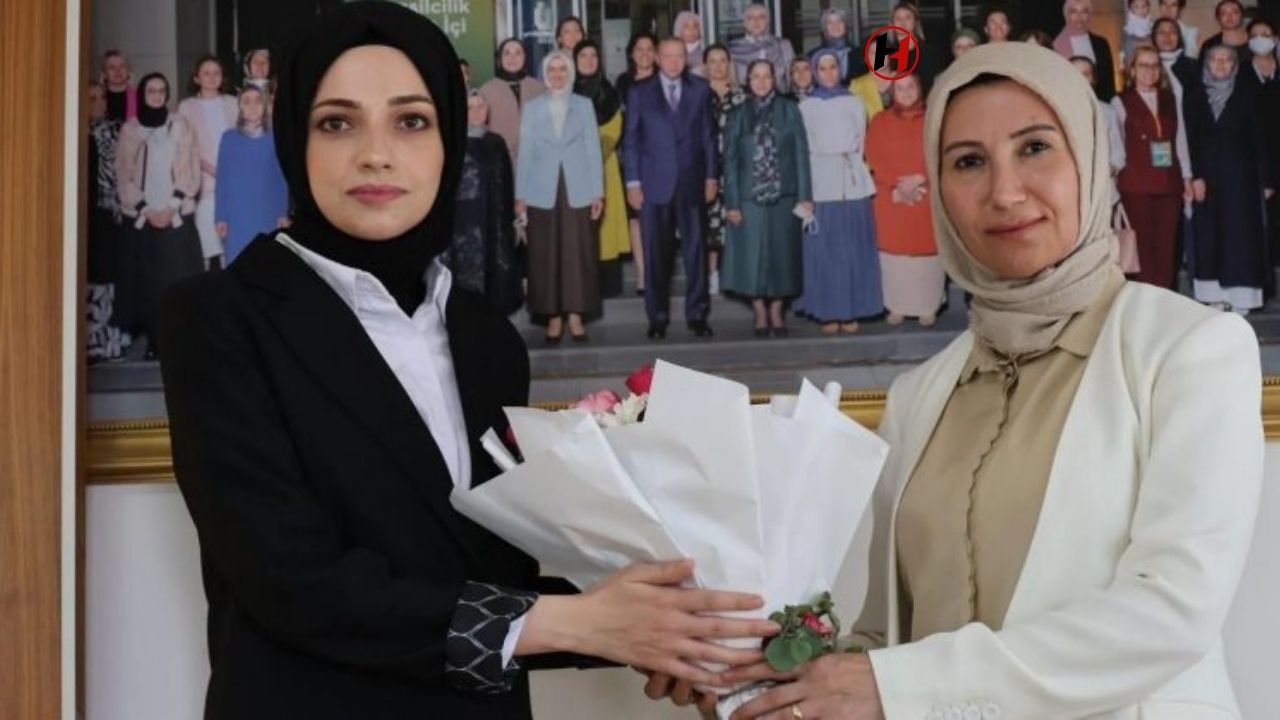 KADEM Hatay'da Bayrak Değişti! Selma Tunç Görevi Saliha Betül Yıldız'a Devretti