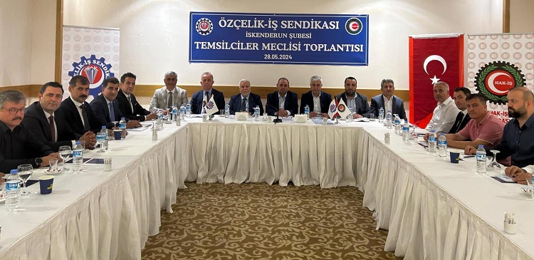 Özçelik İş Sendikası Genel Başkanı Yunus Değirmenci ve beraberindeki heyet, Hatay'da bir dizi ziyaret ve toplantı gerçekleştirdi.