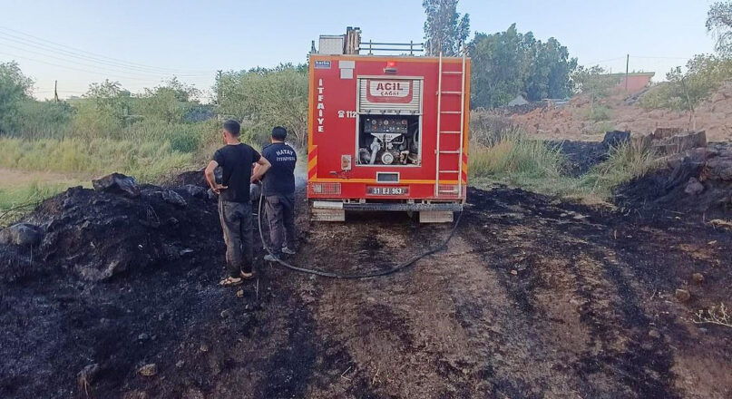 Hatay'ın Antakya, Samandağ, Kırıkhan ve Hassa ilçelerinde çıkan yangınlar, Hatay Büyükşehir Belediyesi itfaiye ekipleri tarafından söndürüldü.