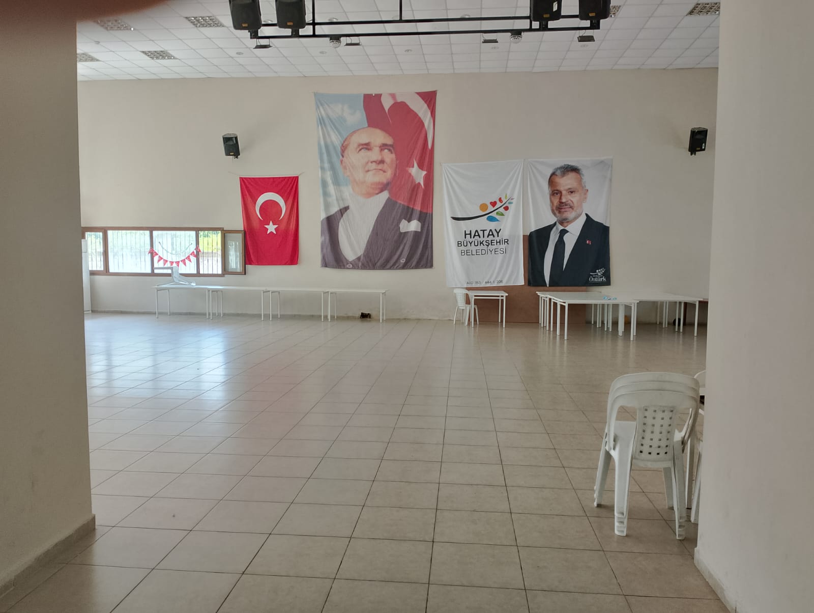 Hatay Büyükşehir Belediyesi (HBB) ve Halk Eğitim Merkezi (Halk Eğitim Merkezi) iş birliği ile Hatay'ın Arsuz ilçesinde ücretsiz kurslar düzenleniyor.