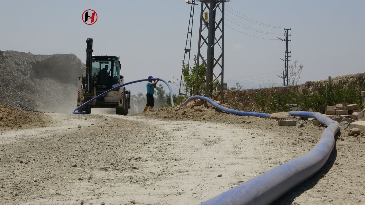 Antakya Oğlakören'e 1100 Metre Yeni İçme Suyu Hattı Hizmete Alındı!