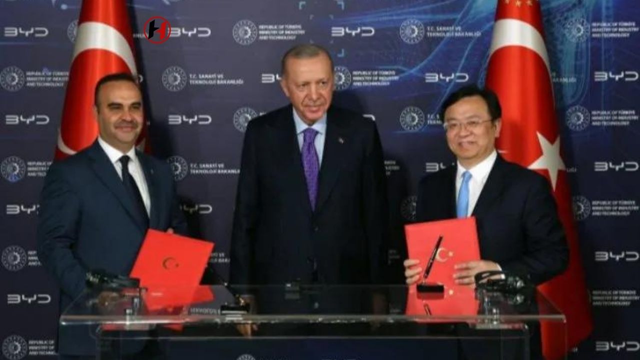 Cumhurbaşkanı Erdoğan, Çinli BYD ile Türkiye'de Elektrikli Araç Üretimi İçin Anlaşma İmzaladı