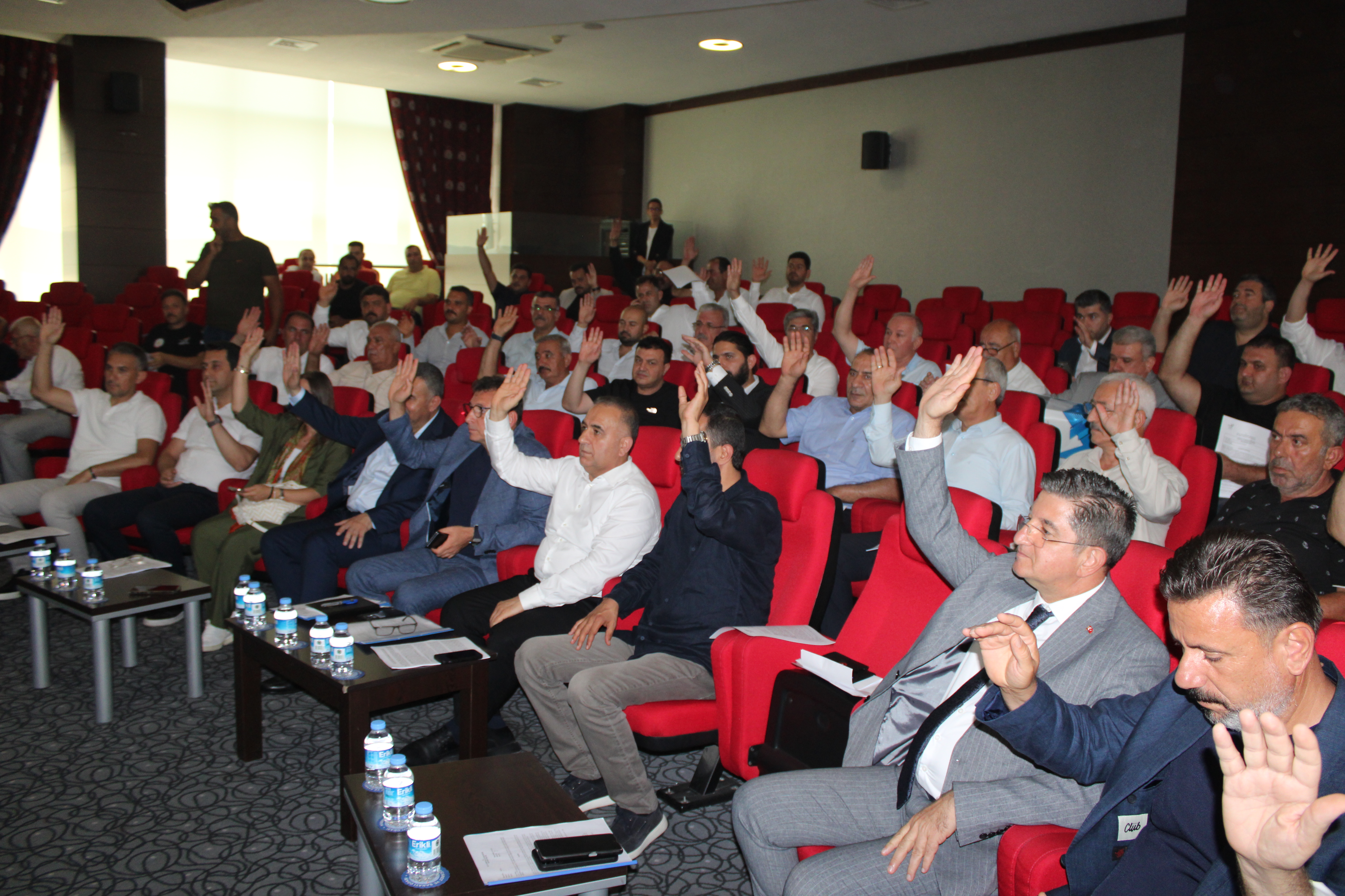 Hatay Büyükşehir Belediyesi (HBB), Temmuz ayı olağan meclis toplantısında önemli kararlar aldı.