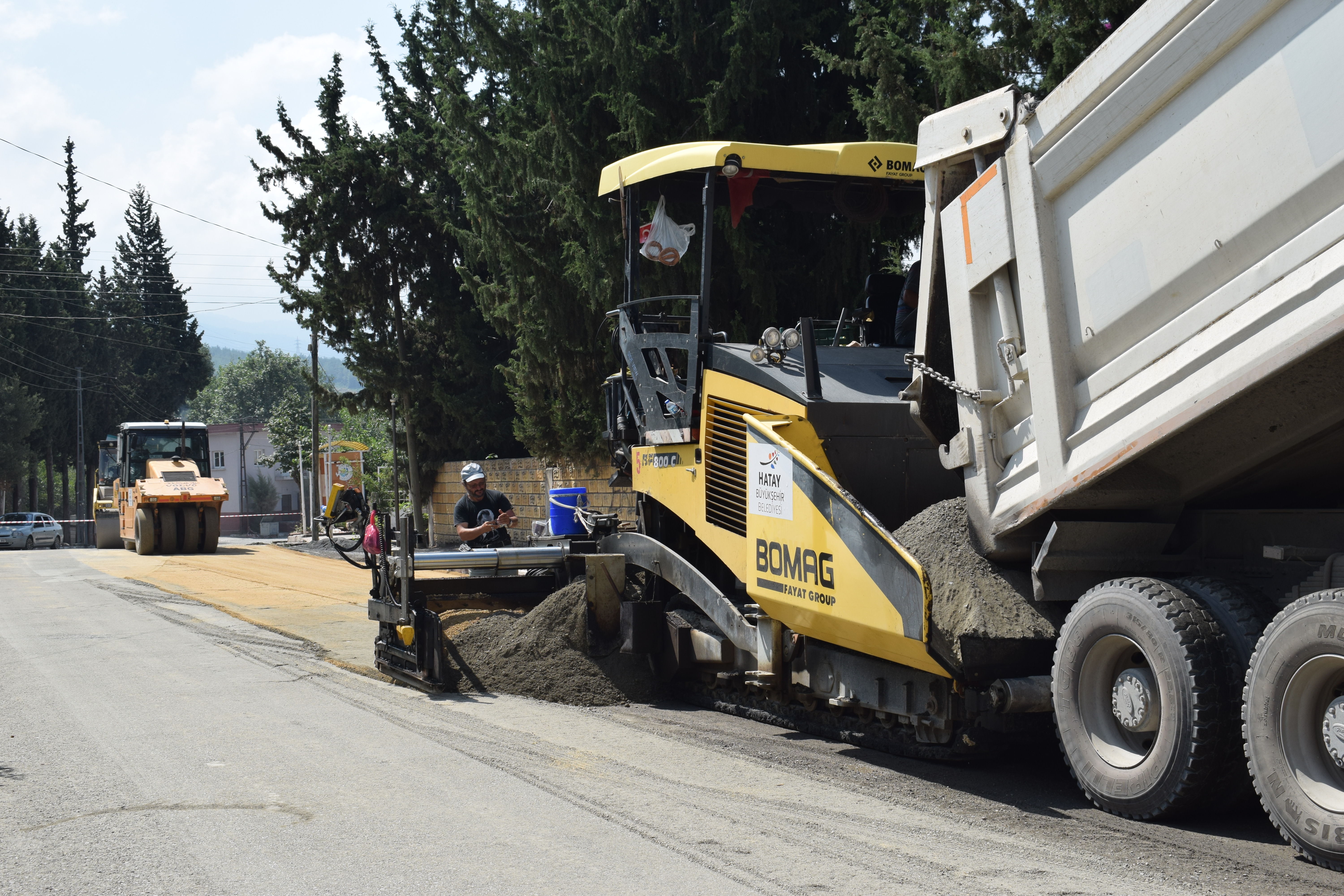 Hatay'da Yollarda Bakım ve Onarım Çalışmaları Devam Ediyor