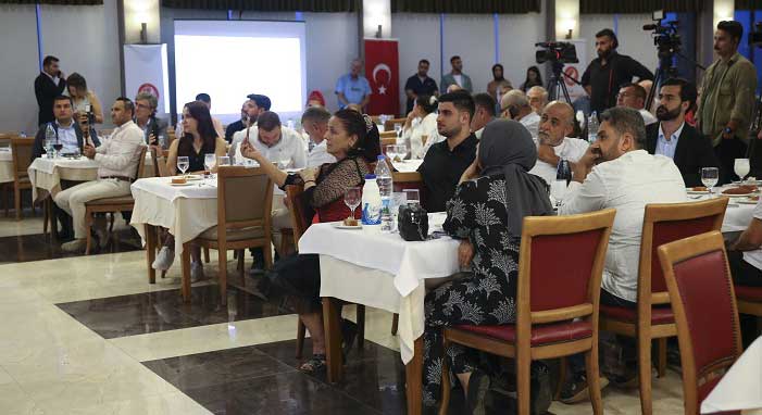 Hatay Valisi Mustafa Masatlı, 24 Temmuz Gazeteciler ve Basın Bayramı dolayısıyla il genelindeki basın mensuplarıyla bir araya geldi.