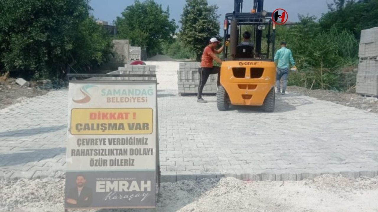 Samandağ'da Yol Yenileme Çalışmaları Devam Ediyor