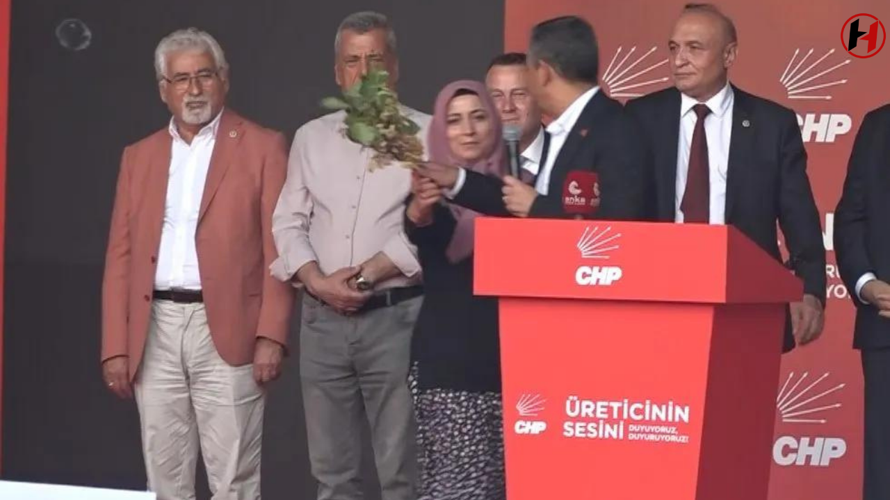 CHP'li Belediye Başkanının Eşi Aslıhan Doğan'ın Fıstık Mitinginde Rolü Tartışma Yarattı