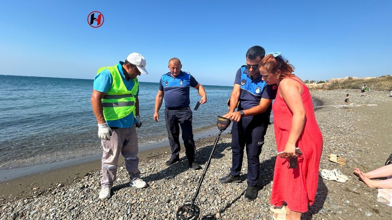 Depremde Annesini Kaybeden Genç Kızın Yüzüğü İçin Tüm Hatay Tek Yürek Oldu