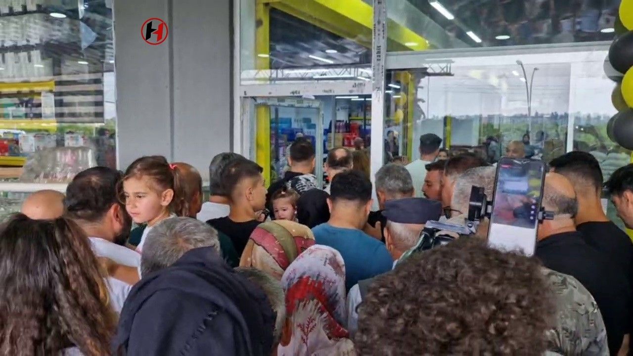 Hatay'da Market Açılışı Kavgaya Dönüştü