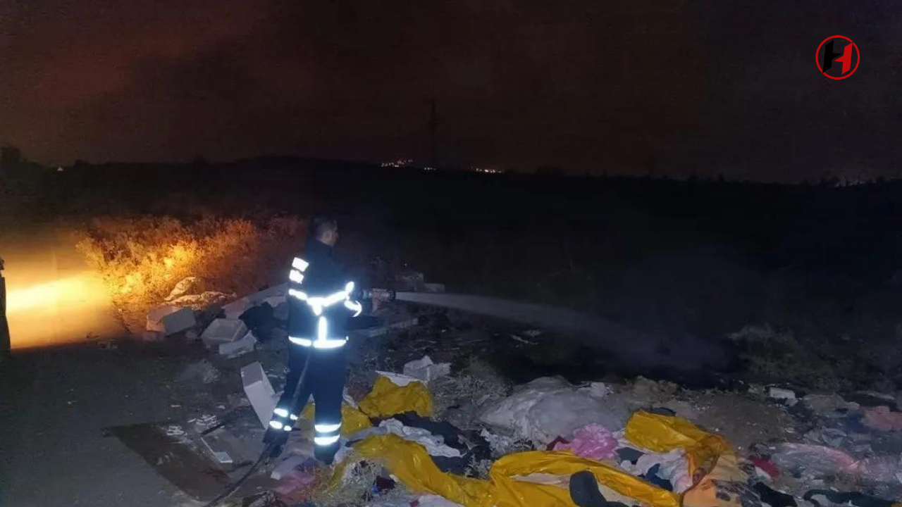 Hatay'da Mezarlık Yangını Tehlikesi: Yangın Büyümeden Söndürüldü