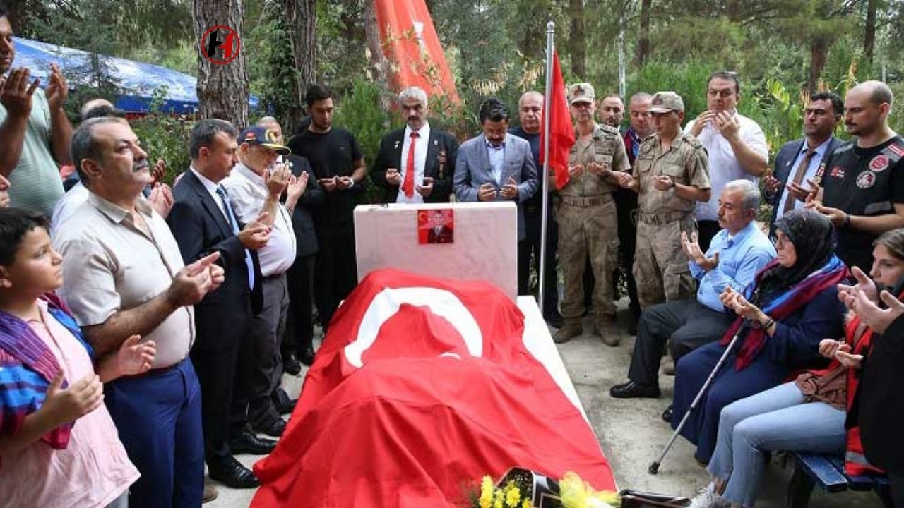 İskenderun'da Gözyaşları: Ferhat Gedik Şehitliği Ziyaret Edildi