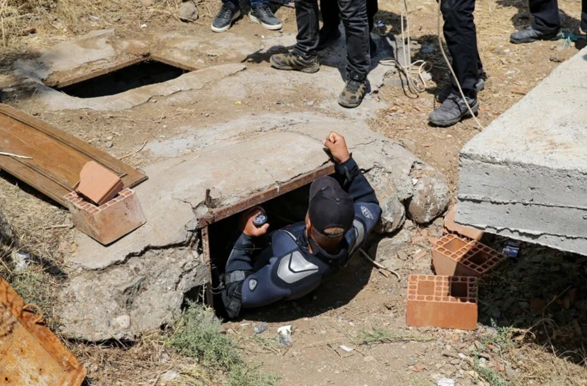 Diyarbakır'da kaybolan 8 yaşındaki Narin Güran'ı bulmak için başlatılan arama çalışmaları tüm hızıyla devam ediyor.