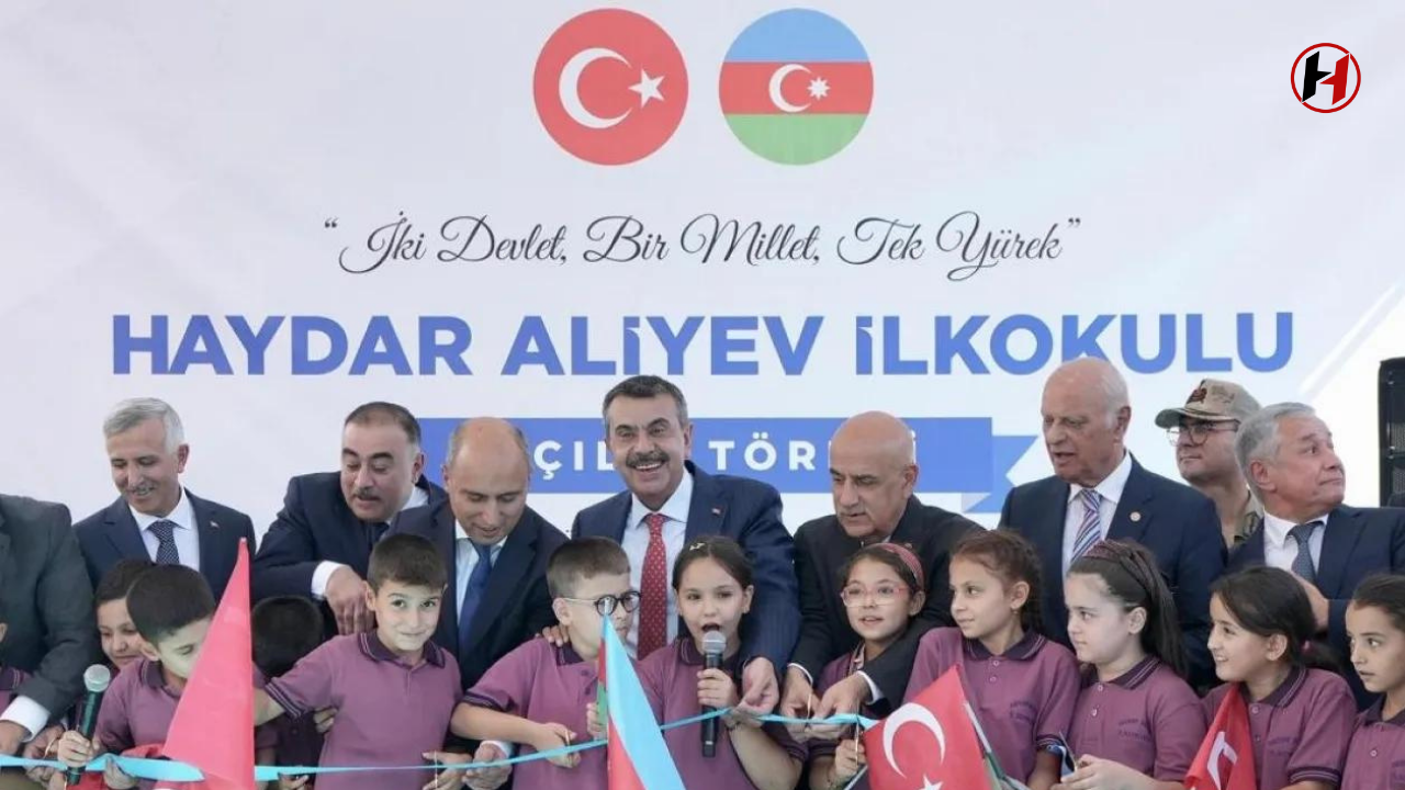 Azerbaycan’ın Desteğiyle İnşa Edilen Haydar Aliyev İlkokulu Kahramanmaraş’ta Açıldı