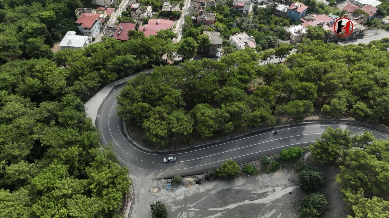 Hatay'da 1400 Km Asfalt Hedefi: Denizciler Mahallesi Yolları Yenilendi