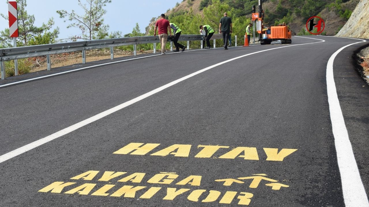 Hatay'da Hayat Kurtaran Yol Çalışması! 7,5 km'lik Yol Daha Güvenli Hale Geliyor