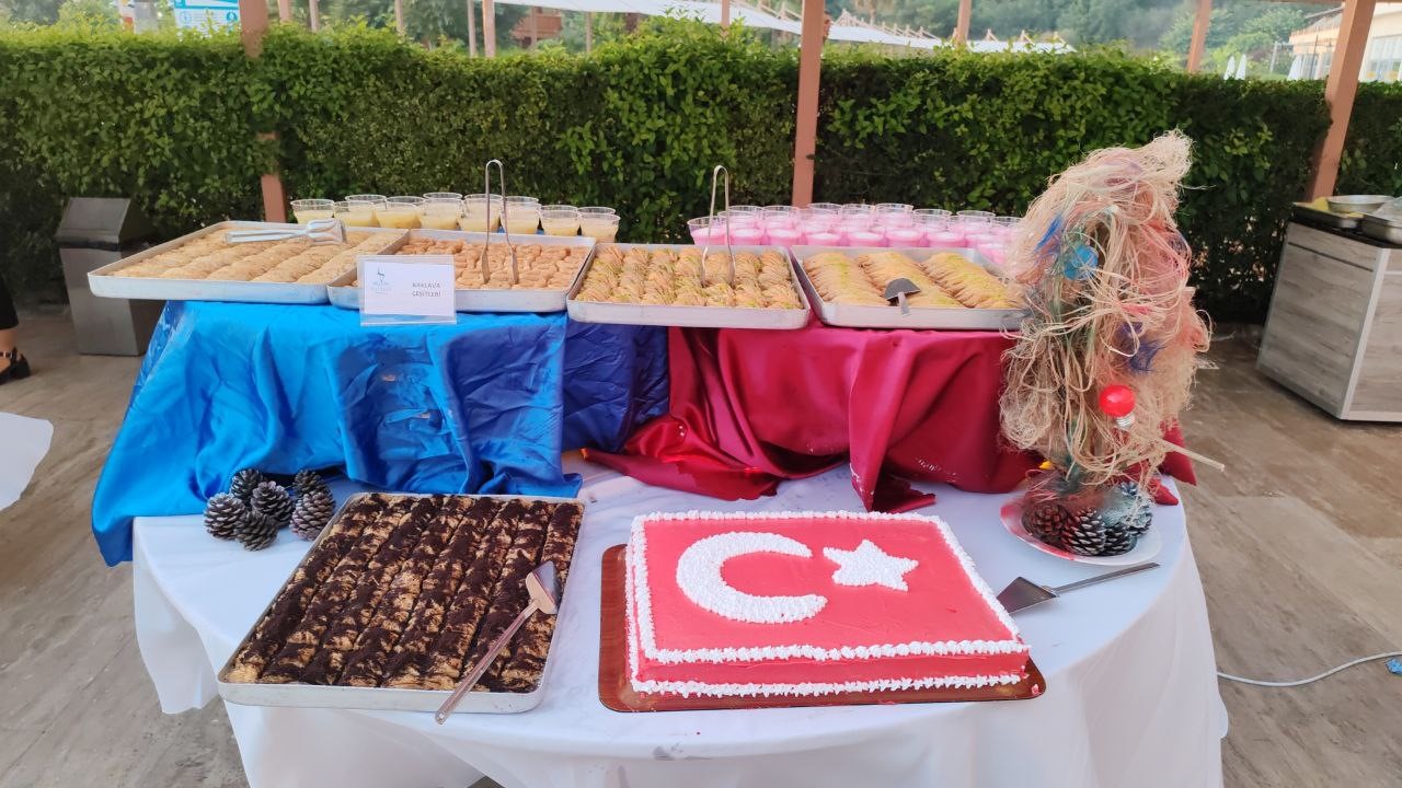 Hatay'ın Kalbinde Lezzet Şöleni: Erzin'de Gastronomi Festivali Devam Ediyor