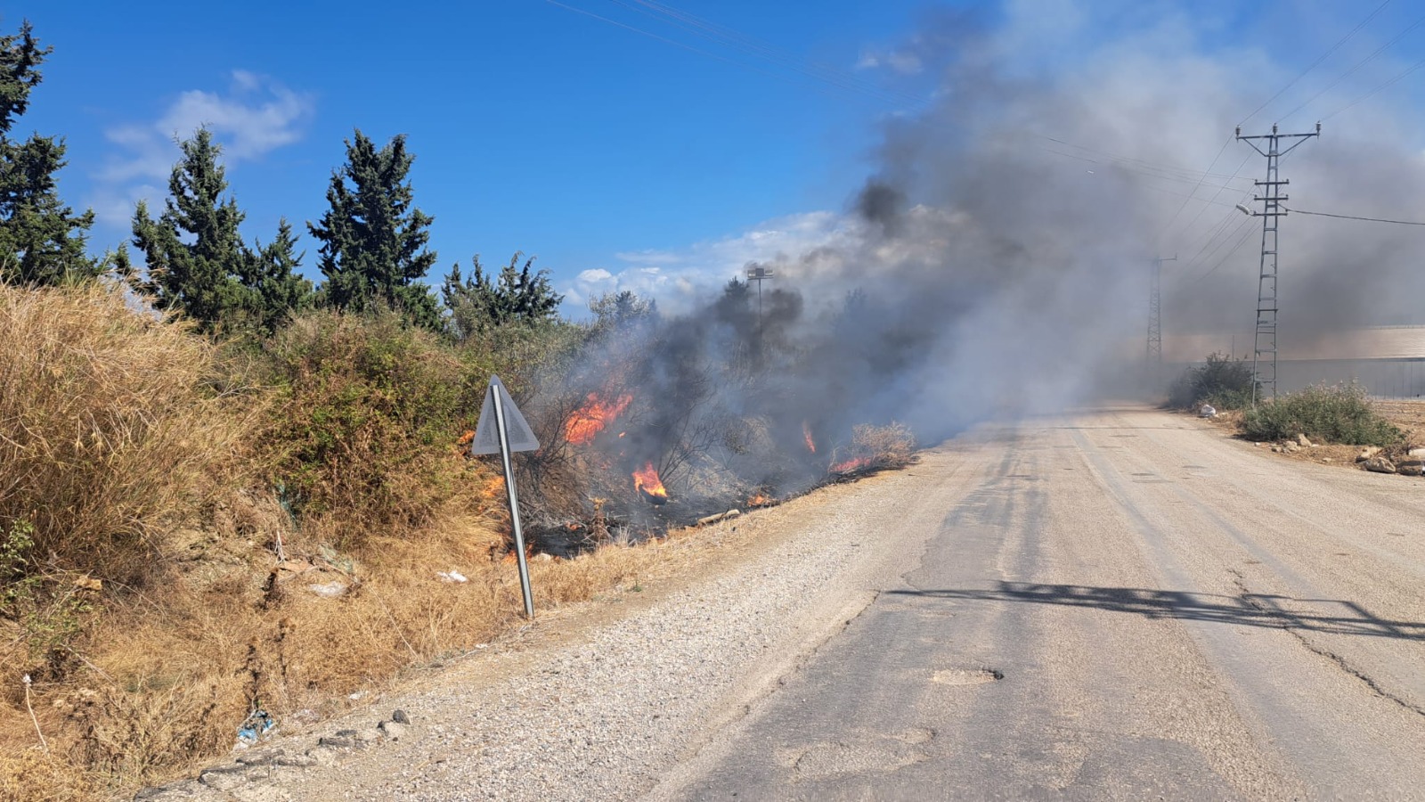 Hatay Büyükşehir Belediyesi İtfaiyesi, yangınlardan su baskınlarına kadar birçok olayda vatandaşların yardımına koştu. Ekipler, 5 ayda 18 bin 165 vakaya müdahale ederek can ve mal kaybını önledi.