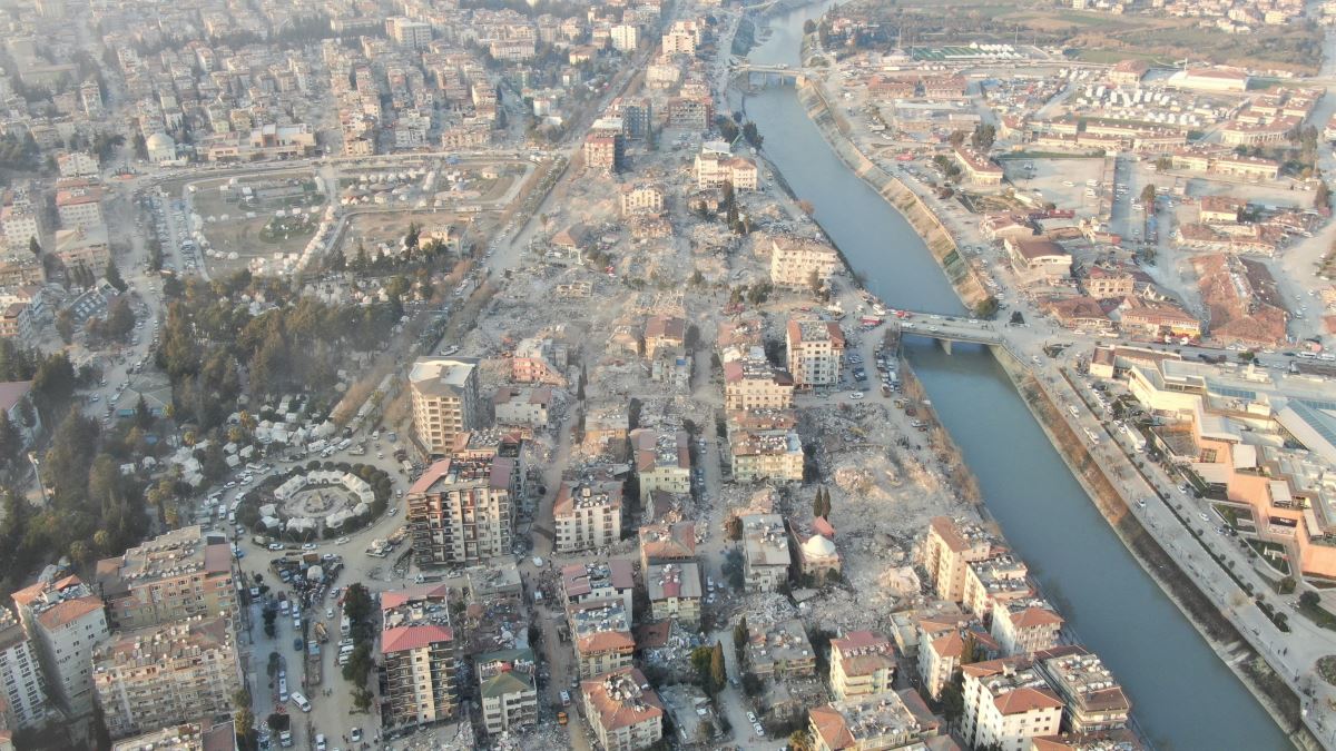 Hatay'da 14 Ocak'ta Toroslar EDAŞ tarafından yapılacak şebeke yenileme çalışmaları nedeniyle elektrik kesintileri olacak. Hangi ilçeler etkilenecek? Kesinti saatleri ne zaman?