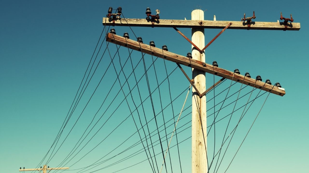 Hatay'da Toroslar EDAŞ, 21 Ocak 2025 tarihinde bakım ve şebeke yenileme çalışmaları nedeniyle geniş çaplı elektrik kesintileri yapacak. 